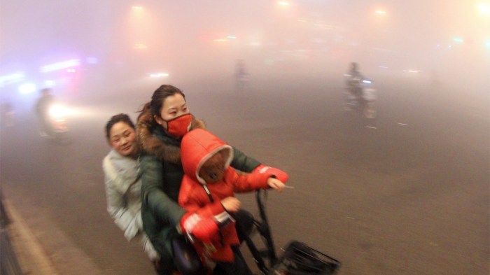 China begins to televise the sunrise on tv due to smog