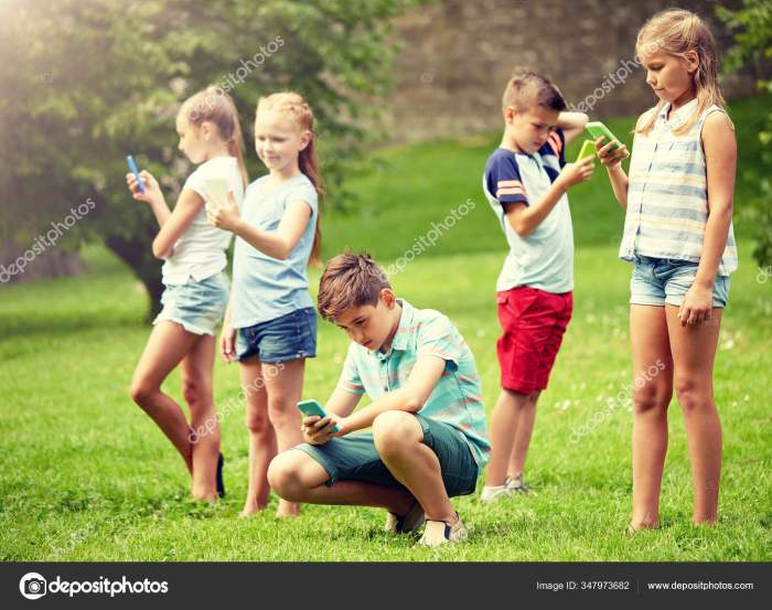 Kids prefer smartphones to portable consoles