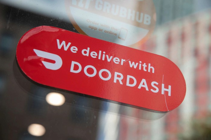 Doordash tests warning non tippers that their order could be slow to arrive