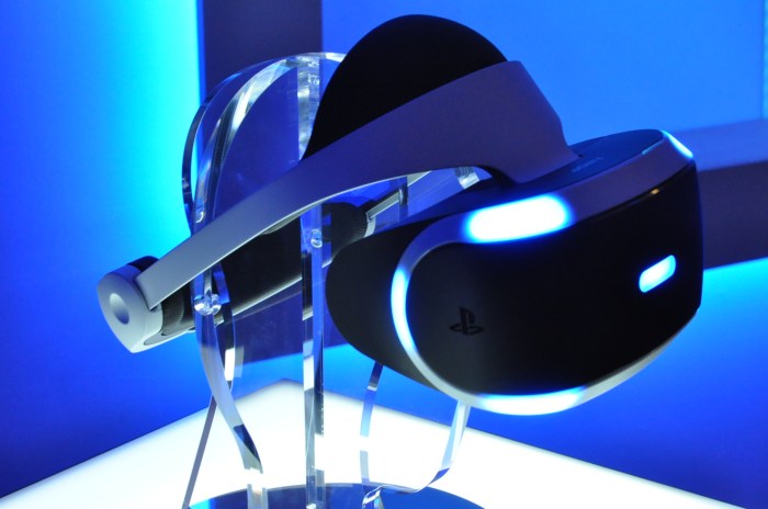 Sony project morpheus vr headset might be launched before june 2016