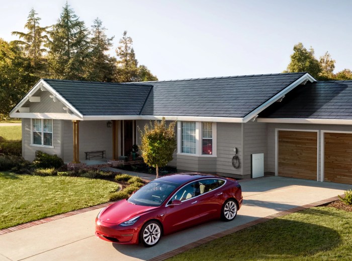 Tesla will unveil solar roof with integrated battery next month