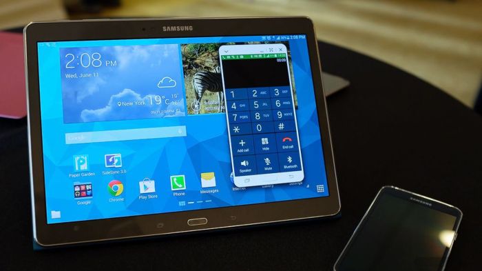 Blackberry and samsung team up for a tablet