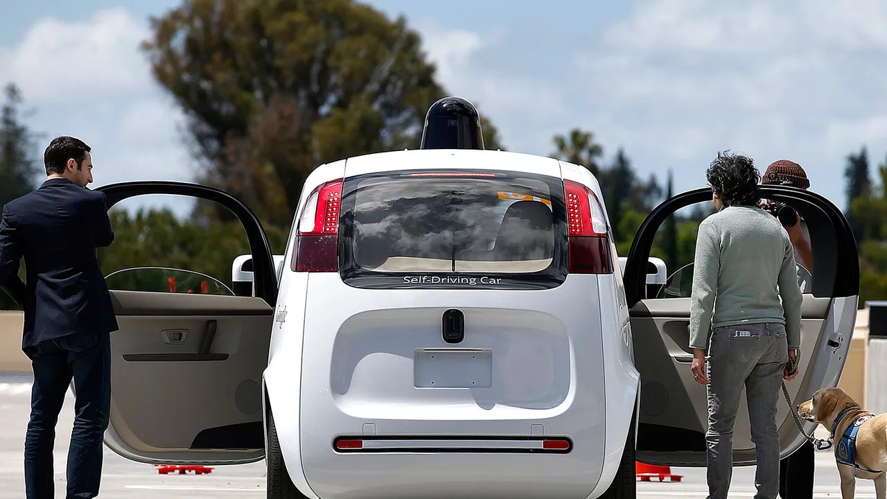 Googles autonomous cars had three accidents since september last year