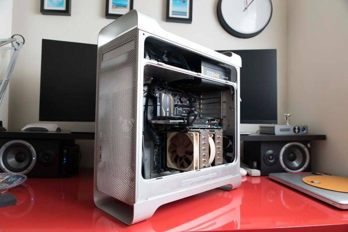 Hackintosh mac pro made from a real trash can