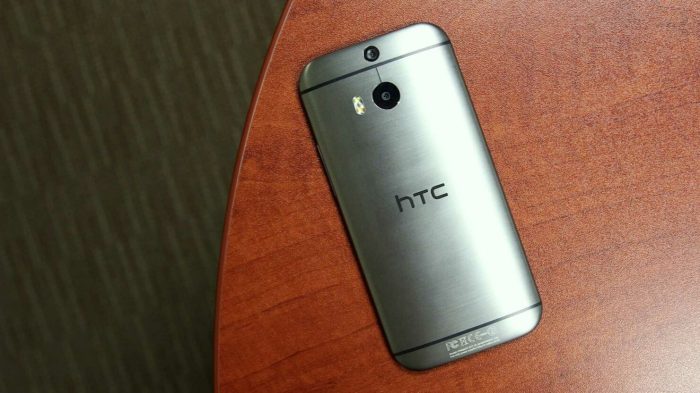 Htc one m8 hacked to allow dot view case to display additional notifications