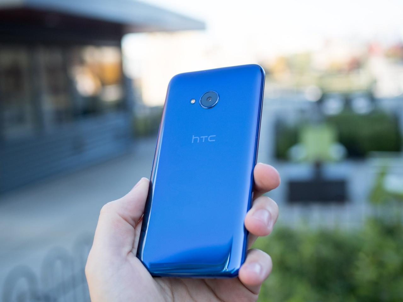 Htc u11 life googles android one program