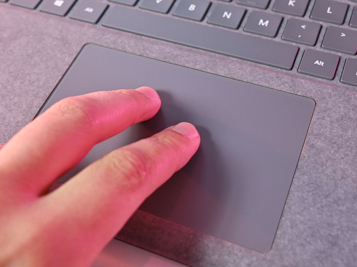 Imovie features haptic feedback on apples force touch trackpads