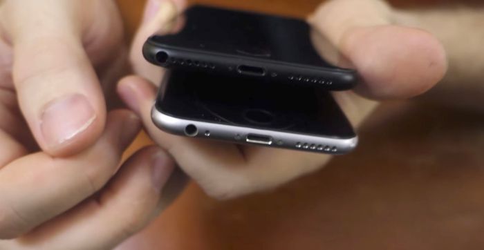 Iphone 7 case brings back headphone jack