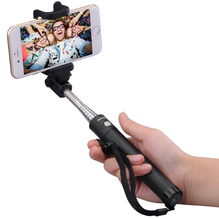 Yes ipad selfie sticks are actually a thing