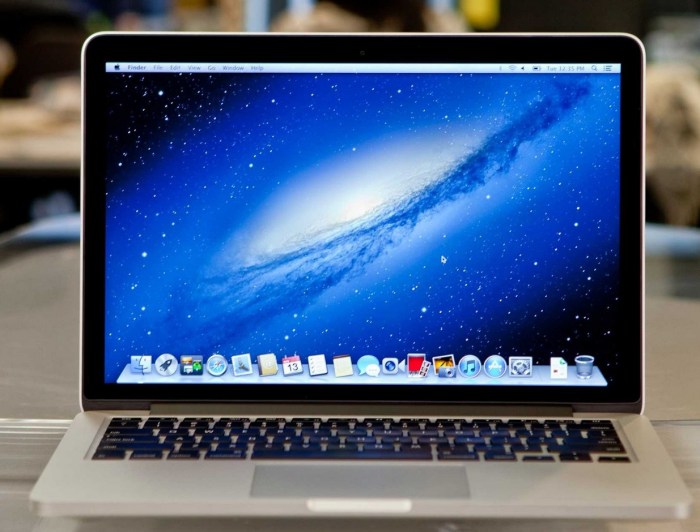 Apples unveils the 12 inch retina macbook