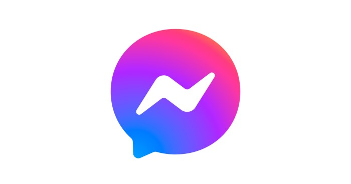 Facebook officially turns messenger into a platform