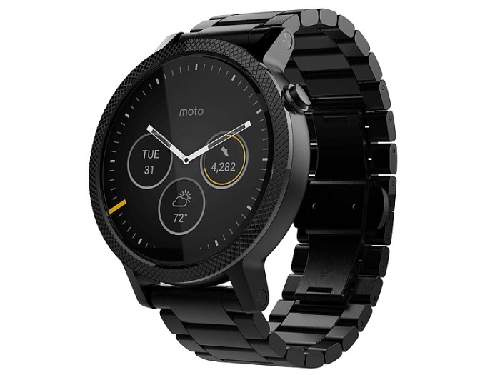 Moto 360 smartwatch square design