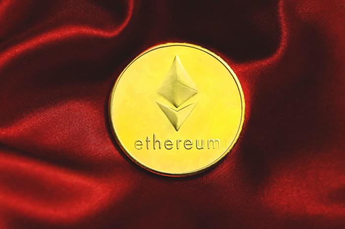 Ethereum price breaks 1000