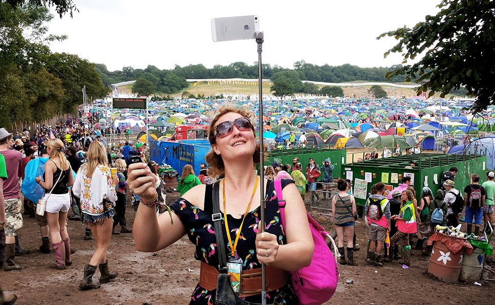 Coachella and lollapalooza ban selfie sticks