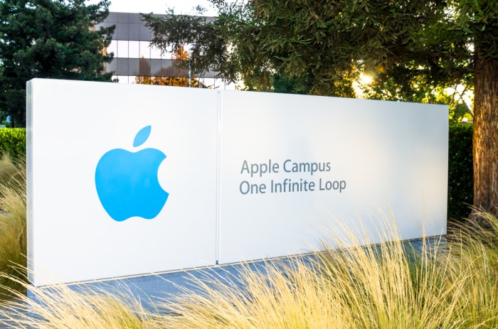 Apple lays off over 600 employees in california after abandoning electric car plans