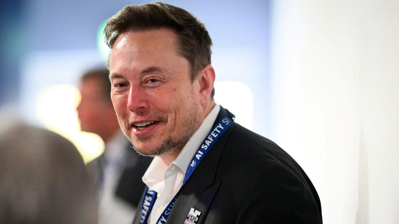 Apple to pause advertising on x after musk endorses antisemitic conspiracy