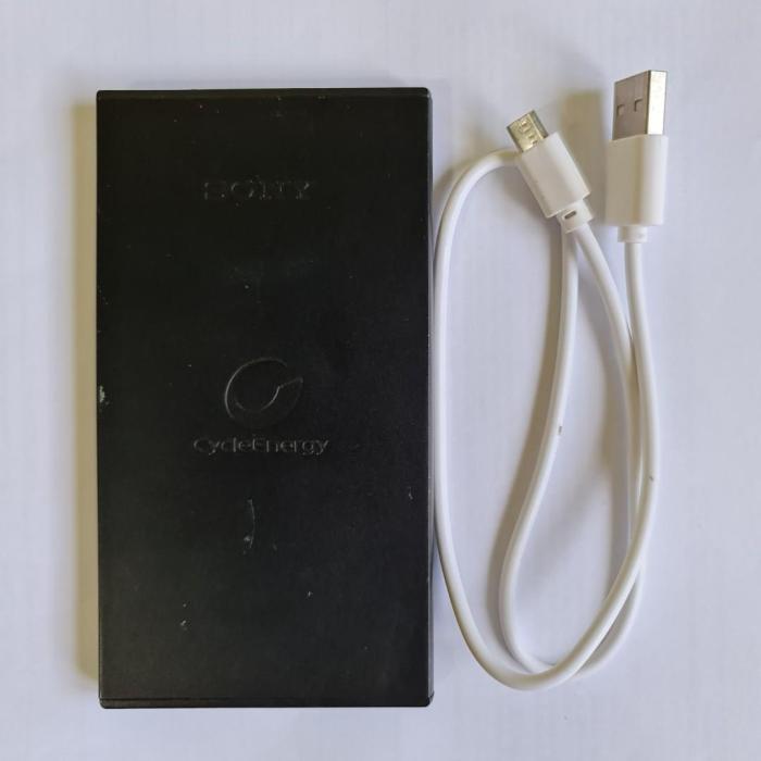 Sonys cp w5 wireless charger also comes with a 5000mah battery