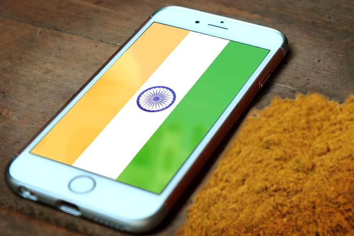 Apple iphone 4 relaunched in india