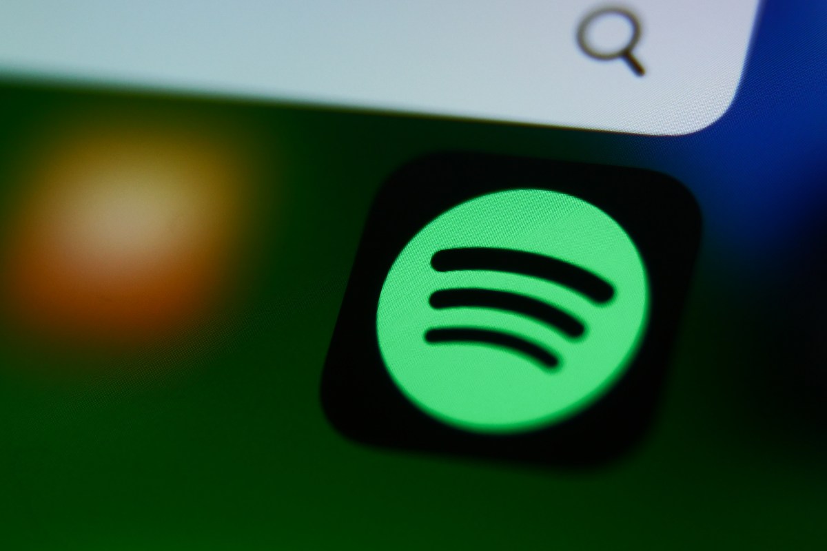 Substack podcasters sync distribute episodes spotify