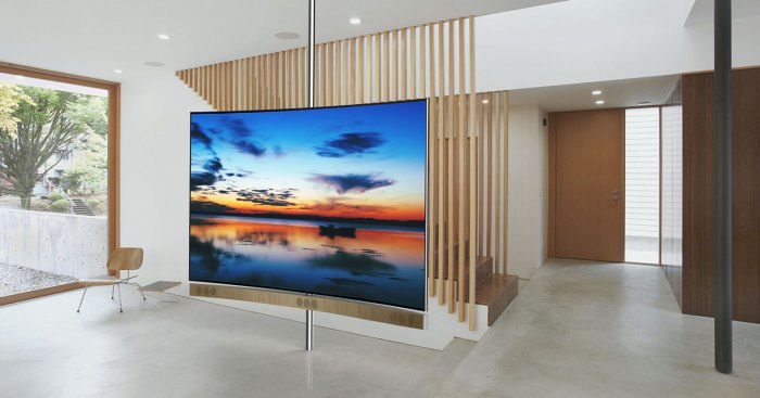 Samsung unveils 110 inch uhdtv ahead of ces 2014 will go on sale on monday