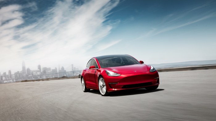 Tesla selling 2 billion in stock to fund model 3 production