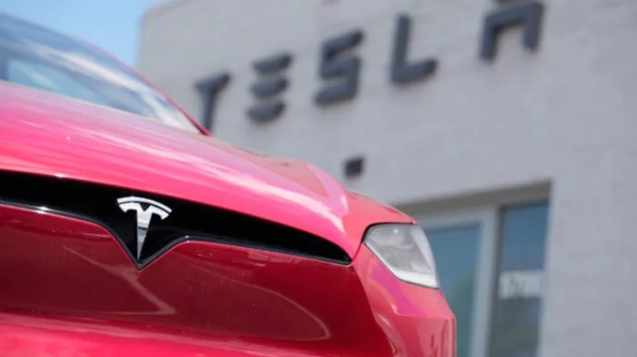 Budget tesla car expected in january 2015