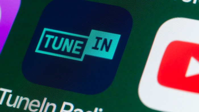 Tunein brings internet radio to android auto