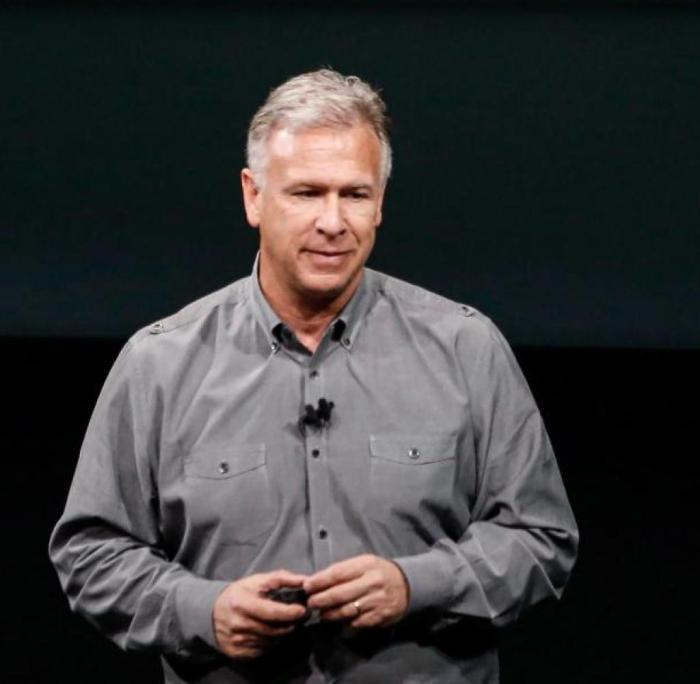 Phil schiller recommends lightning dock