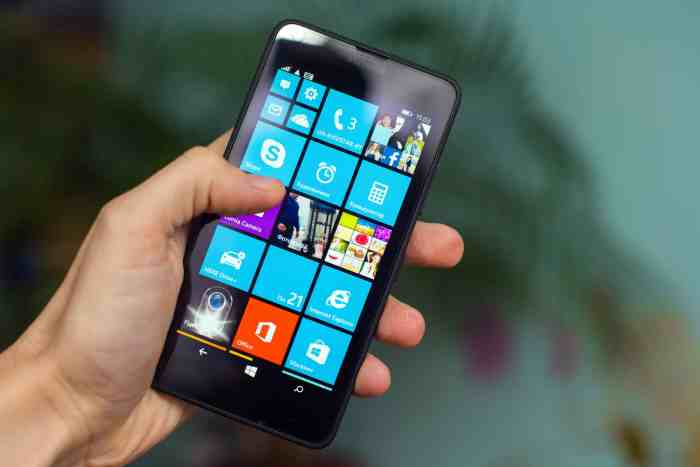 Microsoft launches ms dos mobile as a windows phone alternative