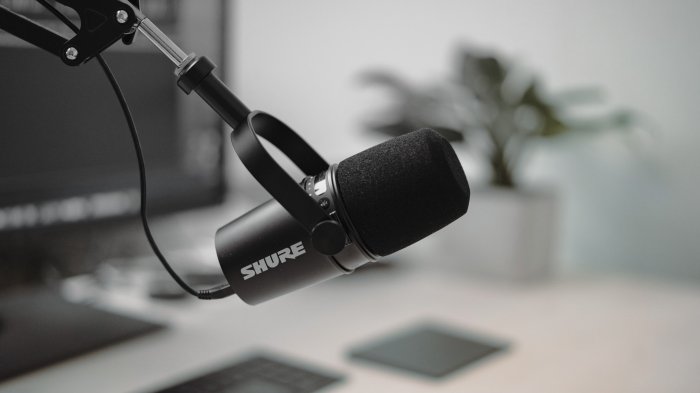 Shure mv7 the best usb podcast mic gets better